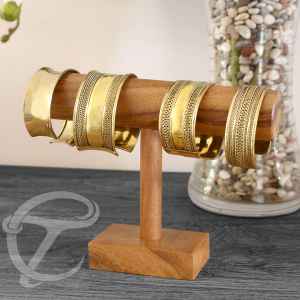 Displays Bangle and Bracelet DA 090 BG